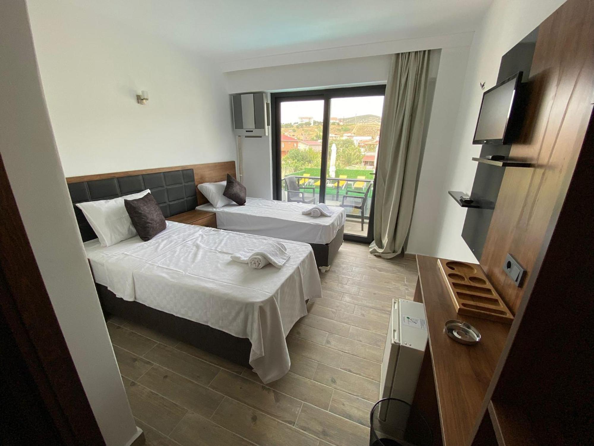 Atas Aqua Otel Avsa Türkeli Exteriör bild