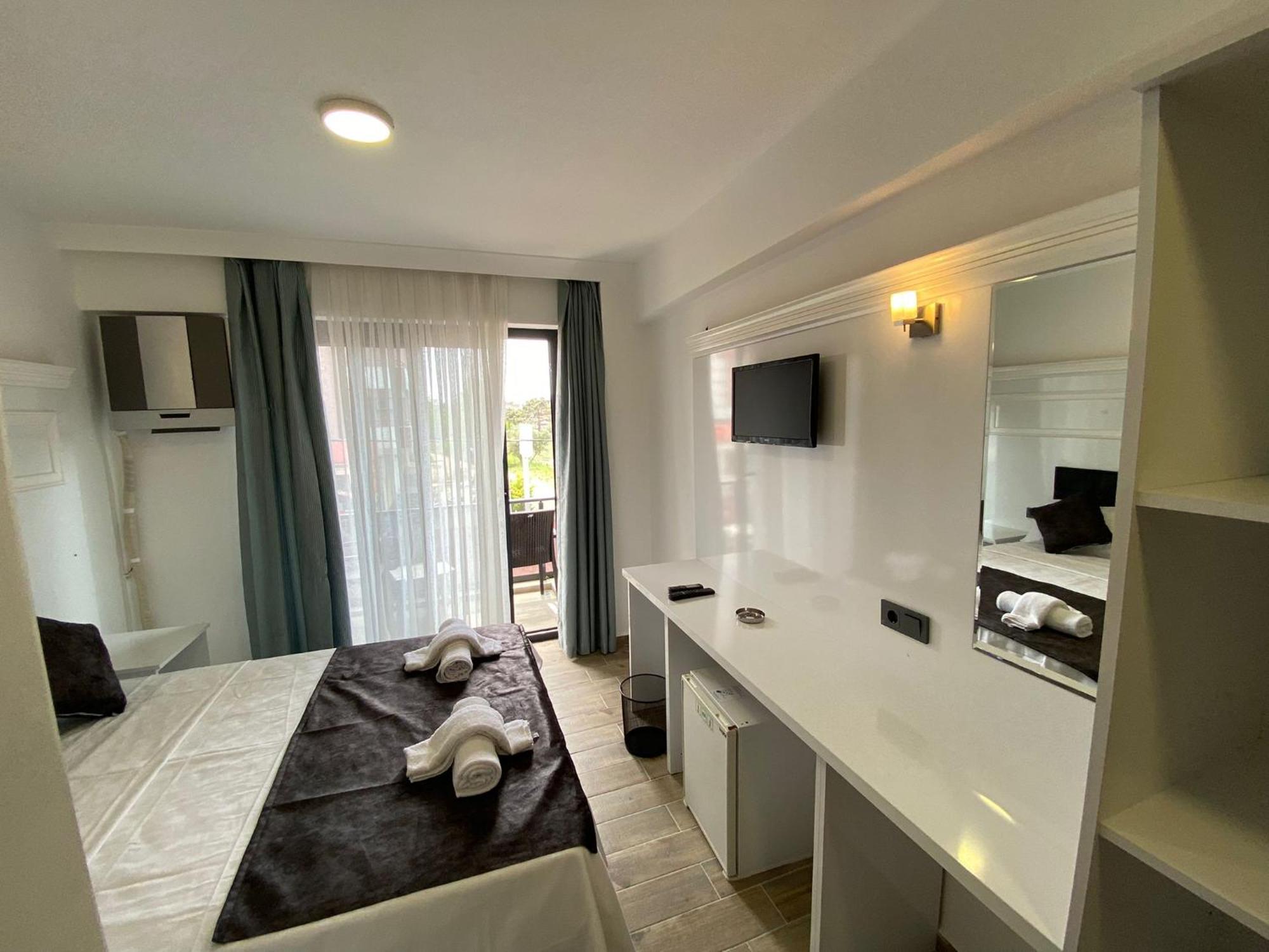 Atas Aqua Otel Avsa Türkeli Exteriör bild